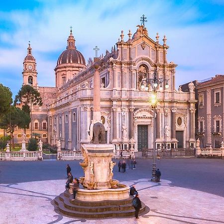 Ferienwohnung La Mansarda Dei Mori Catania Exterior foto
